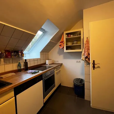公寓 4-zimmer Mit Balkon *